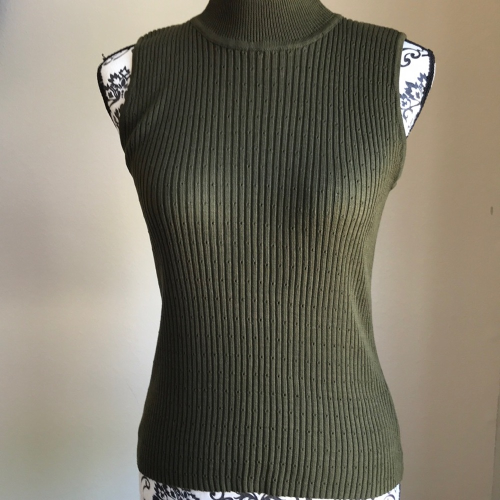 Anne Klein Olive Green Ribbed Sleeveless Knit Top